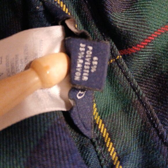 Old NAVY PLAIID size 6 Pleated Skirt School/ Preppy See Image For Slight Damage - Picture 11 of 12